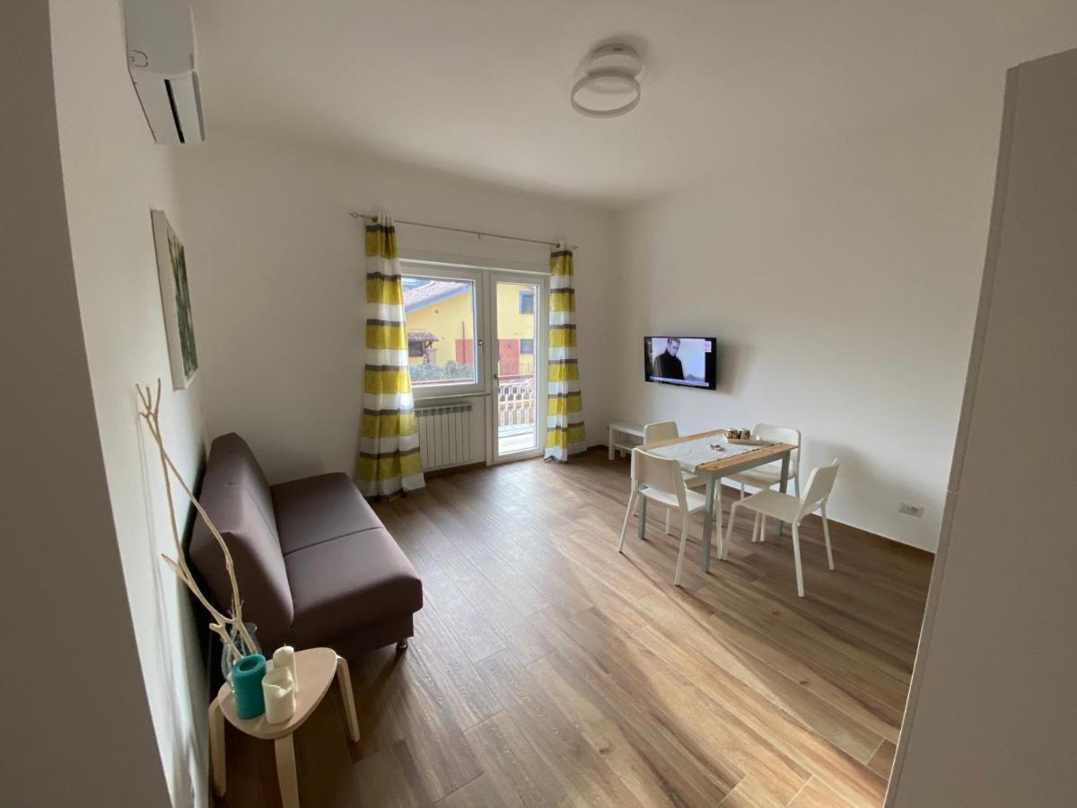 Ferienwohnung Viriamo House Roma Stadtviertel Stadtviertel Acilia Exterior foto