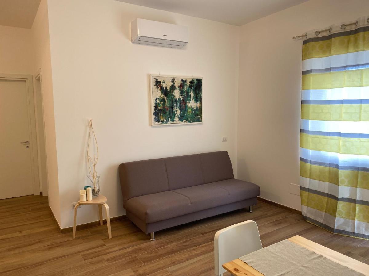 Ferienwohnung Viriamo House Roma Stadtviertel Stadtviertel Acilia Exterior foto