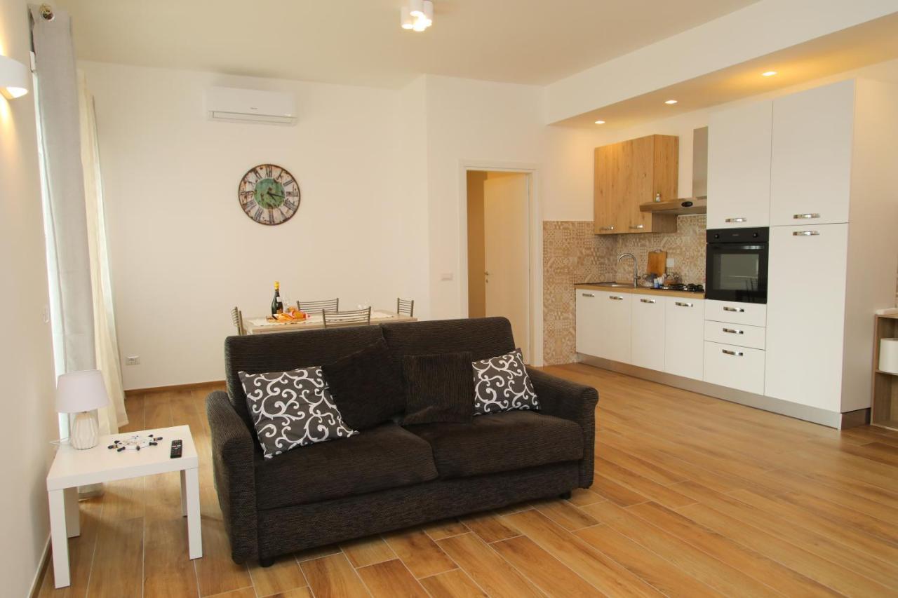 Ferienwohnung Viriamo House Roma Stadtviertel Stadtviertel Acilia Exterior foto